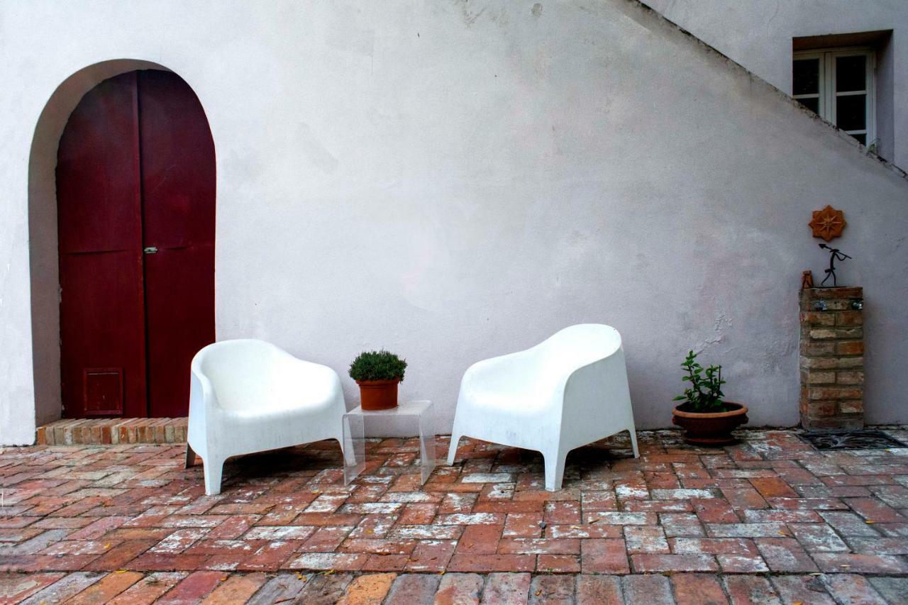 Bb Gli Aristogatti Bed & Breakfast Ghizzano Dış mekan fotoğraf